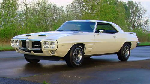 musclecardefinition:Legendary 1969 Pontiac Firebird Trans Am...