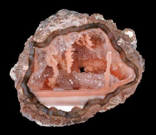 mental-alchemy-earthstory-lovely-geode-these-balls-of-quartzy