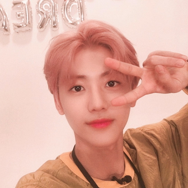 ♥︎ — … jaemin icons! like or reblog if you save.