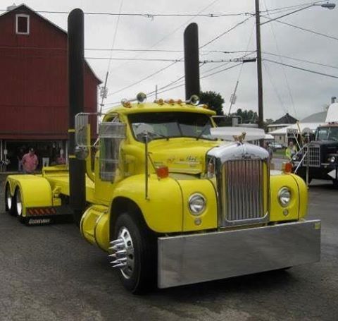 Semitrckn — Mack B-61 custom