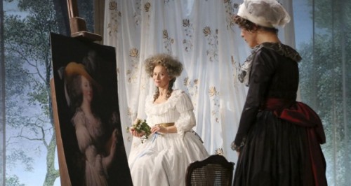Valérie Bodson as Marie Antoinette and Salomé Villiers as Elisabeth Vigee-Lebrun in Marie-Antoinette en toute intimité at the Théâtre des Capucins. [photo credit: Bohummil Kostohryz, via Le Quotidien]