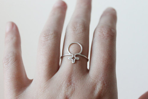 Female symbol jewelry by AlexandraFribergShop on...