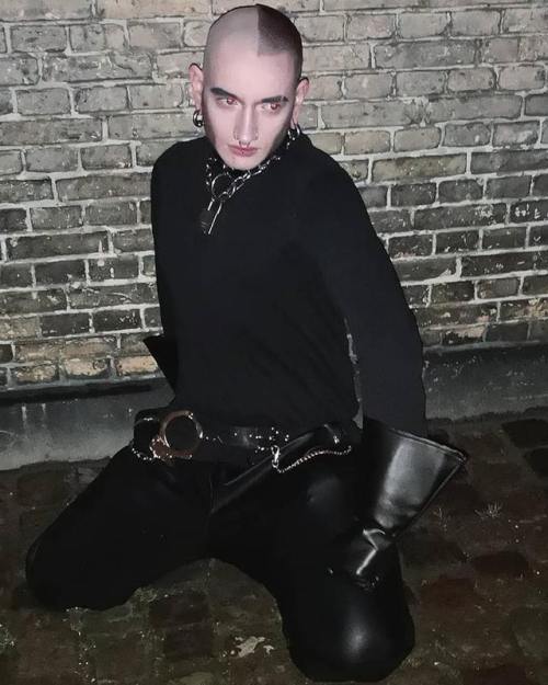 goth guy on Tumblr