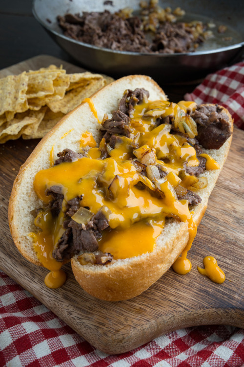 bloggersfood:Philly Cheesesteak Sandwiches