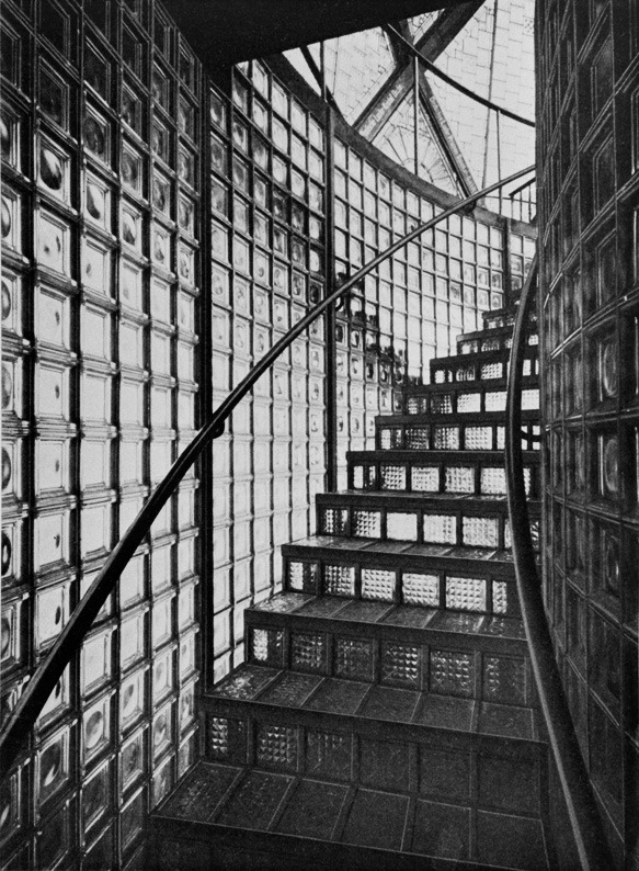 Bruno taut glass house or pavillon for the werkbund exhbition in