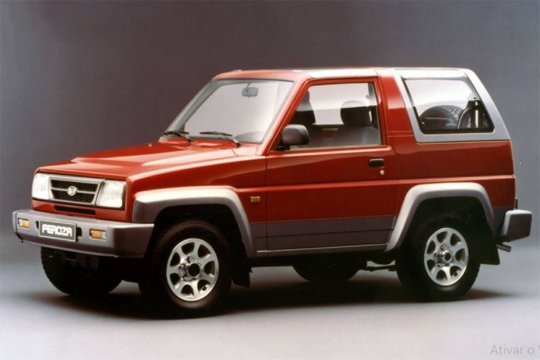 carros japoneses: daihatsu feroza vermelho frente