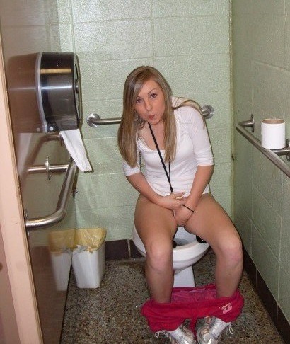 Mature Ladies Pissing In Toilets 109