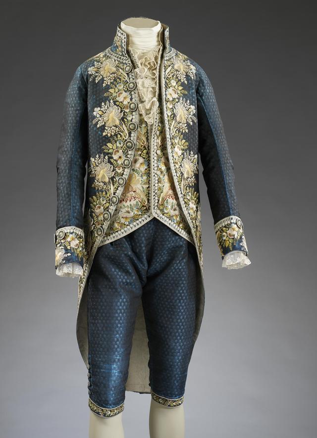 1790-1800 Formal ensemble (France) spotted twill...