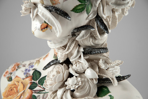 idreamofaworldofcouture:Ceramic busts overgrown with twisted...