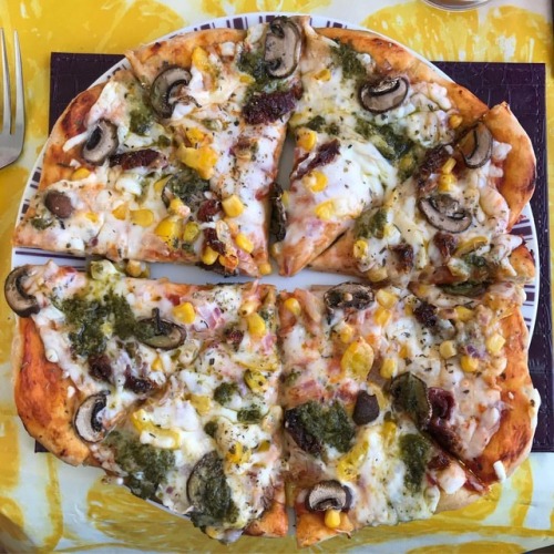 Vegan pizza from last night, made with Tesco Free From...