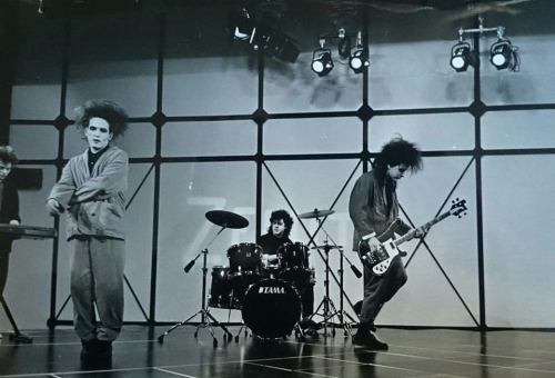 bassdisintegrator:The Cure / Zenith 1986.