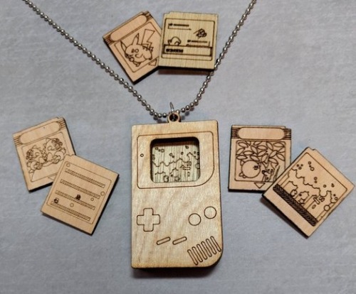 retrogamingblog:Wood Gameboy Necklace made by AdorbsRini