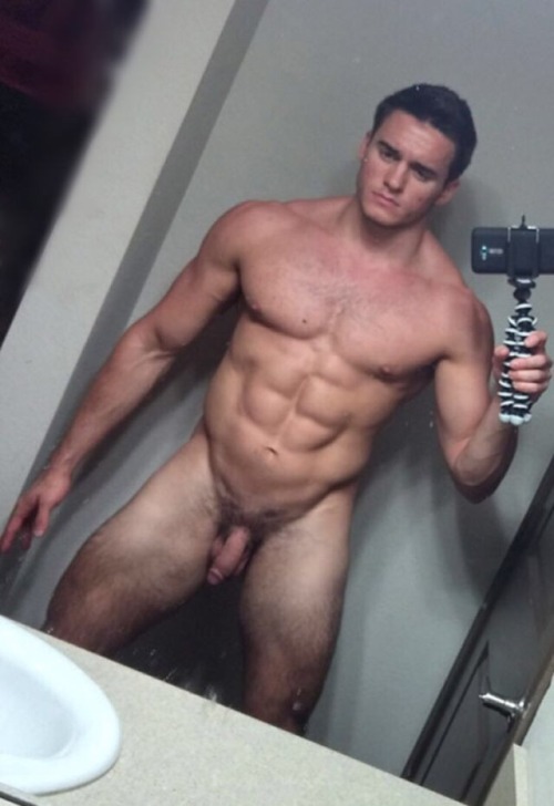 tommytank4:https://www.tumblr.com/blog/tommytank4 - hot and...