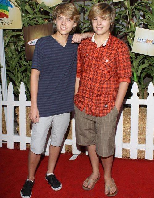 SPROUSELAND, THROWBACK: Dylan and Cole Sprouse Camp Ronald...