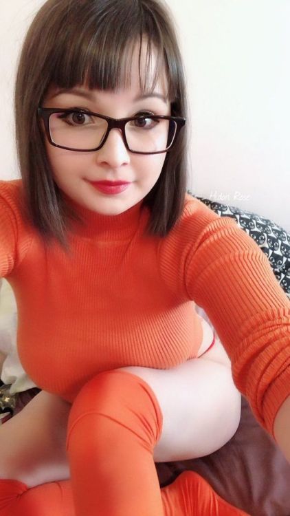 velmacosluv:Velma by Hidori Rose