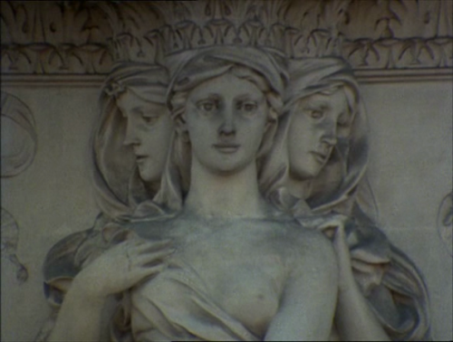 sine-cinematography:Les Dites Cariatides (1984)Agnès Varda