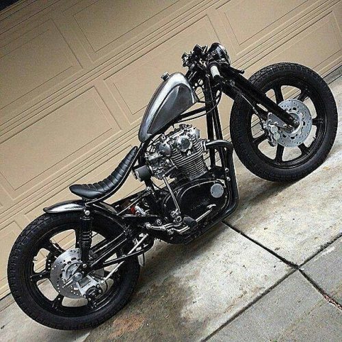 klassikkustoms:#yamaha #xs650 #bratstyle #chopper