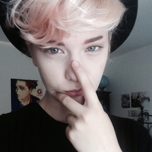 lindatheplanetkid:girls/boys/genderfluid