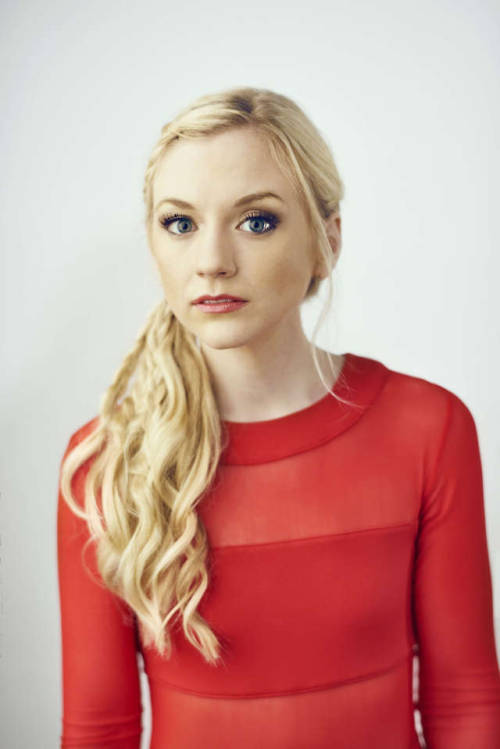 returnoftheking342:Emily Kinney