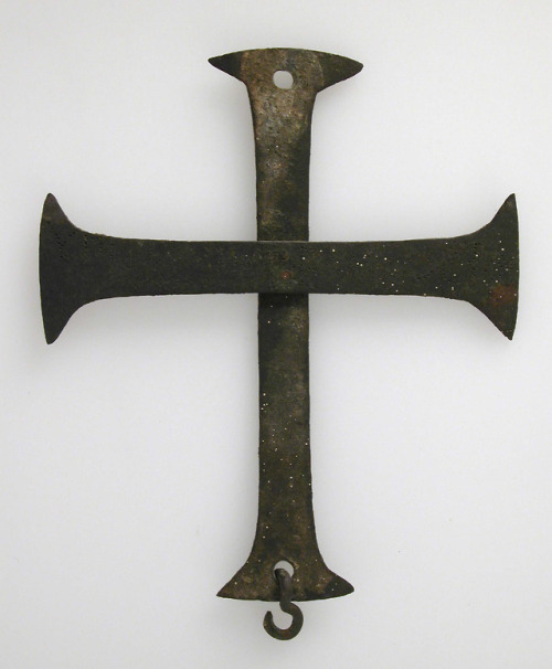 met-medieval-art:Cross, Medieval ArtGift of Estate of Lawrence...