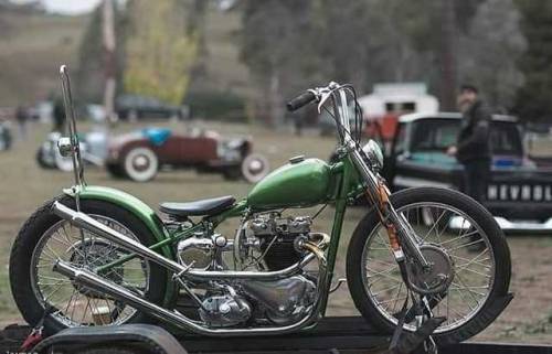 #triumph #chopper...