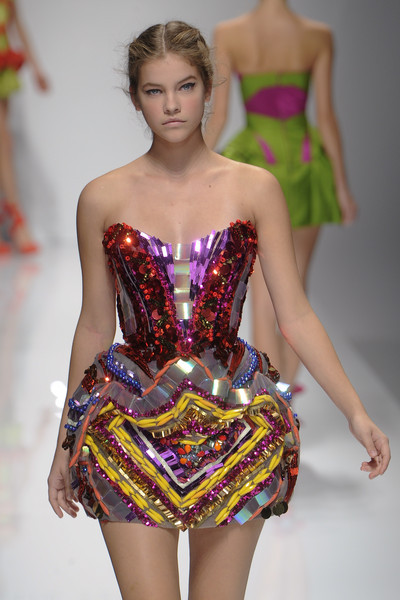 Barbara Palvin Valentin Yudashkin Spring/Summer 2011 FASHION model runway VS