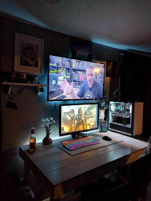 pcbattlestation:It’s been a roughly a year since my last...