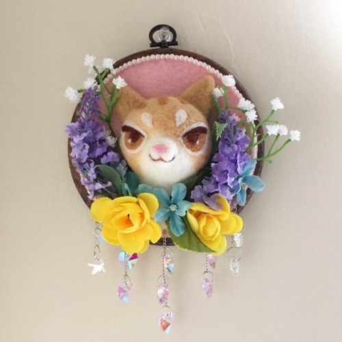 Needlefelted a pet portrait for the talented cathbiscuits on...