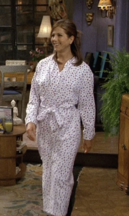 rachel green rachel greene Jennifer Aniston friends season 3 3x2 fashion style street style 90s 90s aesthetic 90s fashion 90s style monica geller Phoebe buffay ross geller chandler bing Joey tribbiani Courteney cox lisa kudrow david schwimmer Matthew perry matt leblanc roschel mondler chanoey