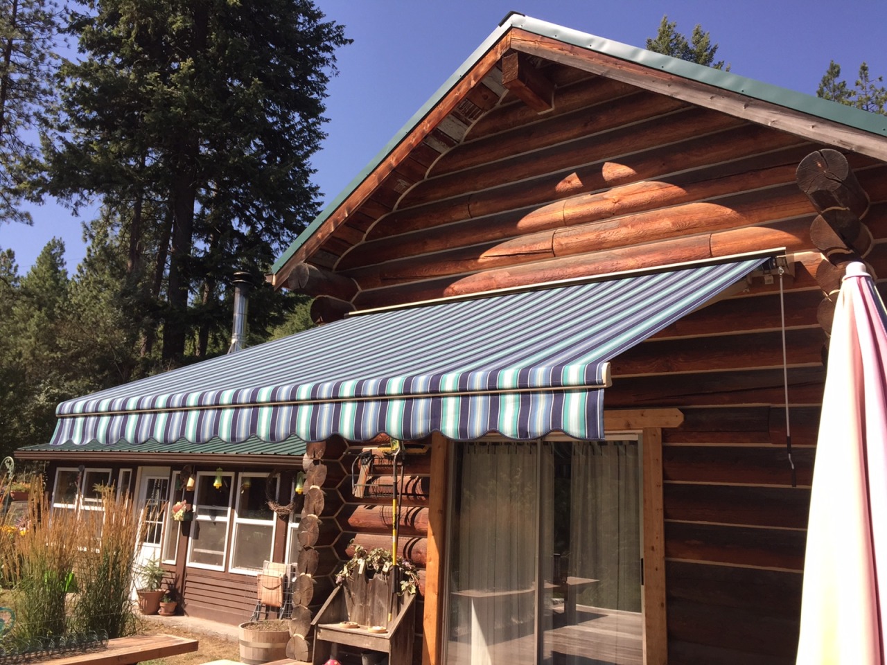 Vestsis Systems, Inc. Commercial Awnings — Retractable Awnings for House in Chattaroy, WA