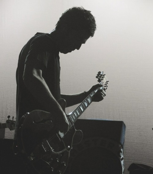 bonojour:Noel Gallagher in Prague.