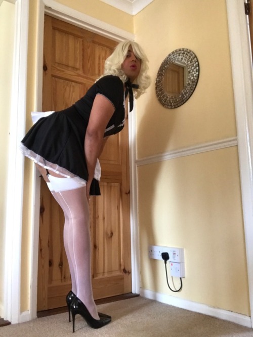 sissyalice19:Desperate for humiliation! Kik sissyalice19