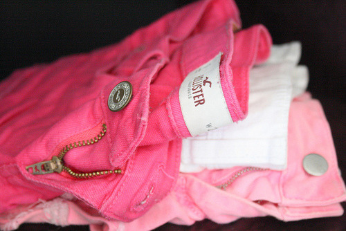 pink jeans pink photography shorts hollister jeans pretty fashion cloth clothes hot pink white wardrobe silver details cute zoom
