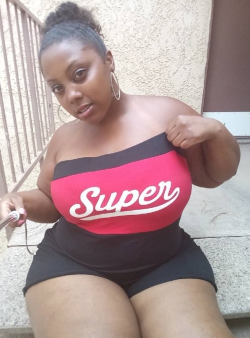 exposing-skeezers: @black-sexy-princess