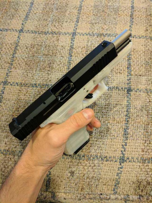 mk-ultra-armory:3D printed “glock” w/ Zev .22LR conversion.