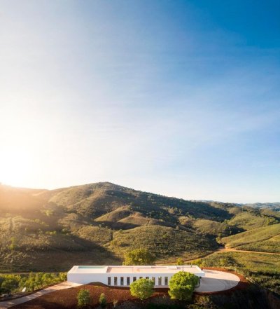 House of Messines / Vítor vilhena arquitecturaph: Fernando Guerra