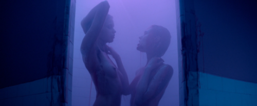 mydarktv:THE NEON DEMON // NWR