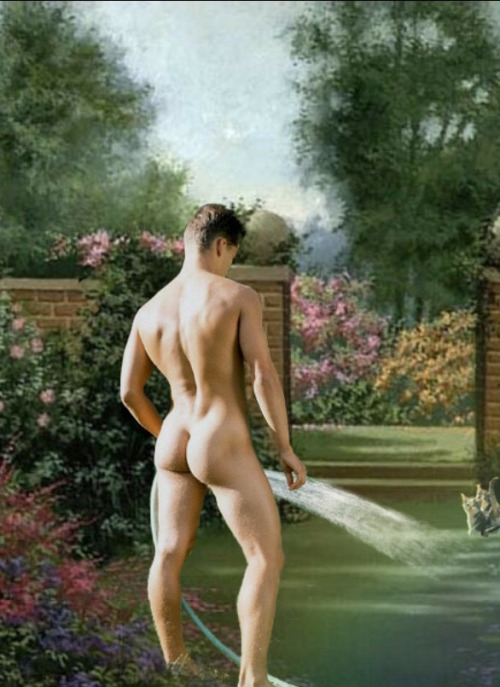 equiscublog:Desnudo riega un idílico jardín!Caution: Men...