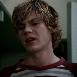 evan peters icons on Tumblr