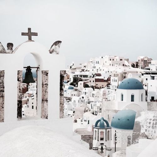 vintagepales:Santorini, Greece by adampartridge