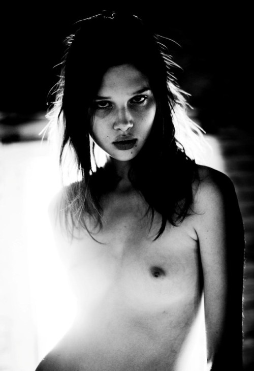 famous-nsfw-tub:Anais Pouliot