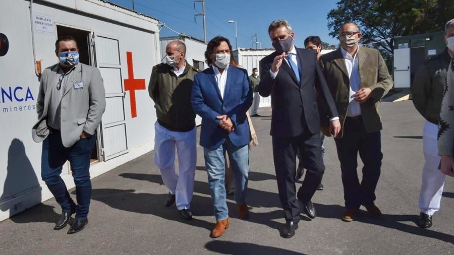 El gobernador Sáenz y el ministro Rossi recorrieron las instalaciones del Hospital Militar