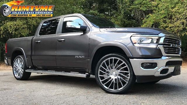 Ram 1500 sitting on 24” VCT V79 Chrome Wheels wrapped in Lexani 295-35-24 via RimTyme of Stone Mountain, GA (404) 508-4440
