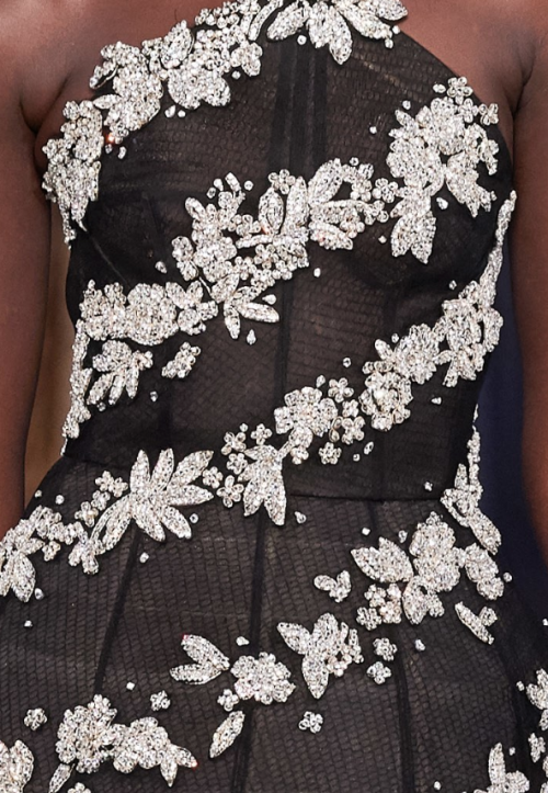 glowdetails:details, oscar de la renta ss2020