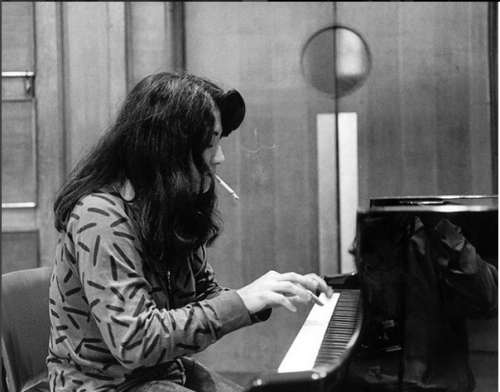 joghurtbrot:Young Martha Argerich in one of her most natural...