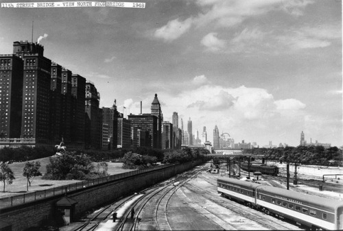 The view looking north at the Chicago skyline and the Illinois...