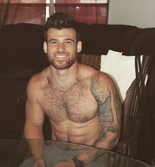 straightdudesexting:Total hunk Will Grant