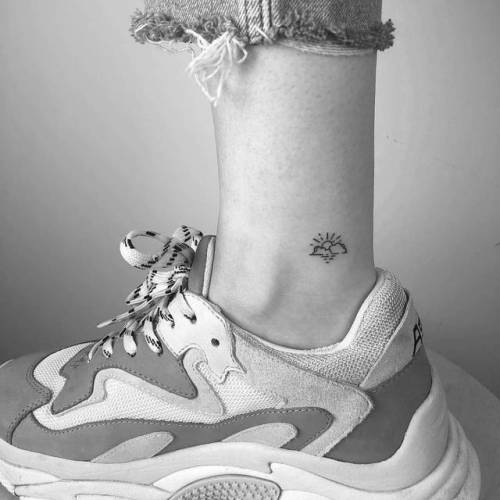 By Cagri Durmaz, done in Istanbul. http://ttoo.co/p/99054 small;sunset;micro;line art;cloud;tiny;cagridurmaz;ankle;ifttt;little;nature;minimalist;fine line