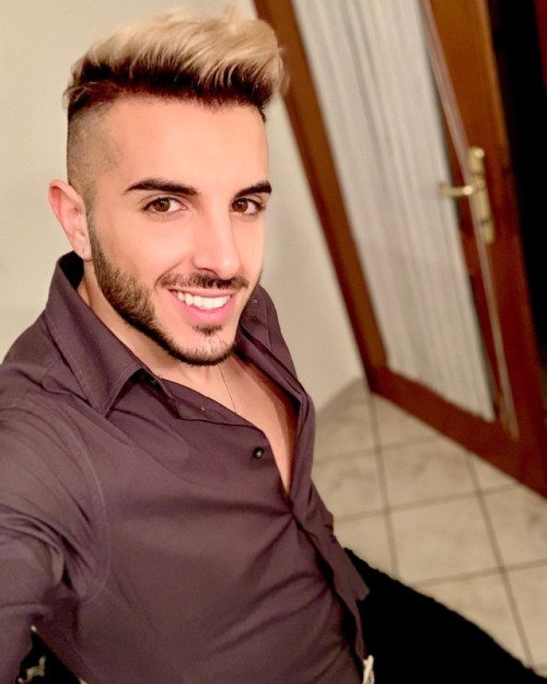 menstyle danielealessandrini instagay instagood like4like italianboy italiangay selfie gayboy nissanjuke gay gayita gayman topgay tweegram tagsforlike fashion fashionblog photographer cool igers gayitalia crossfit crossfitter sixpack