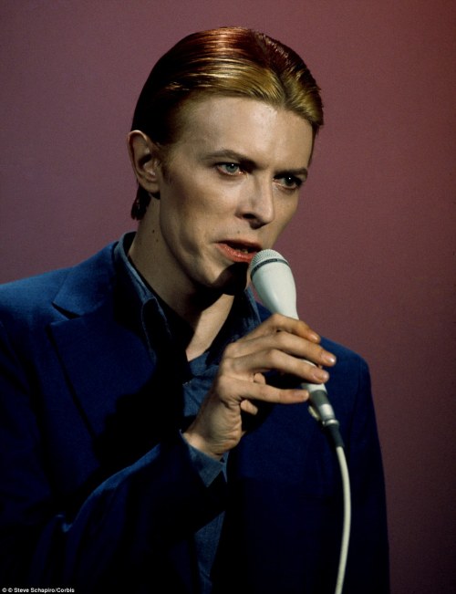 dustonmars:Evolution of Thin White Duke.Mid 1975: Halloween...